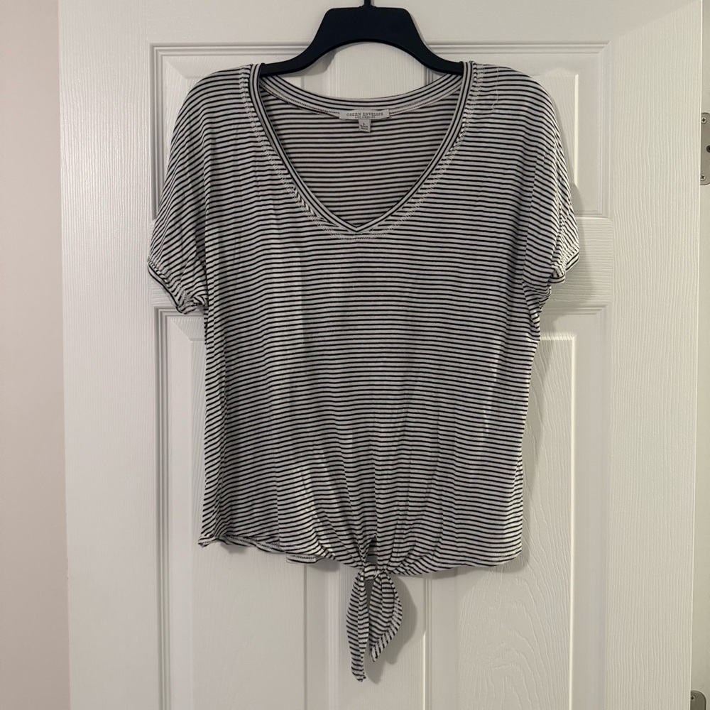Green Envelope Women’s Striped Short Sleeve Top Size Large
